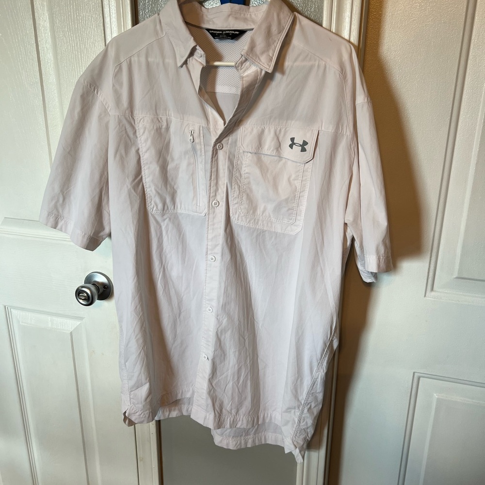 Under Armour White Fishing Button up shirt. XL. Great shape. Perfect for hot day